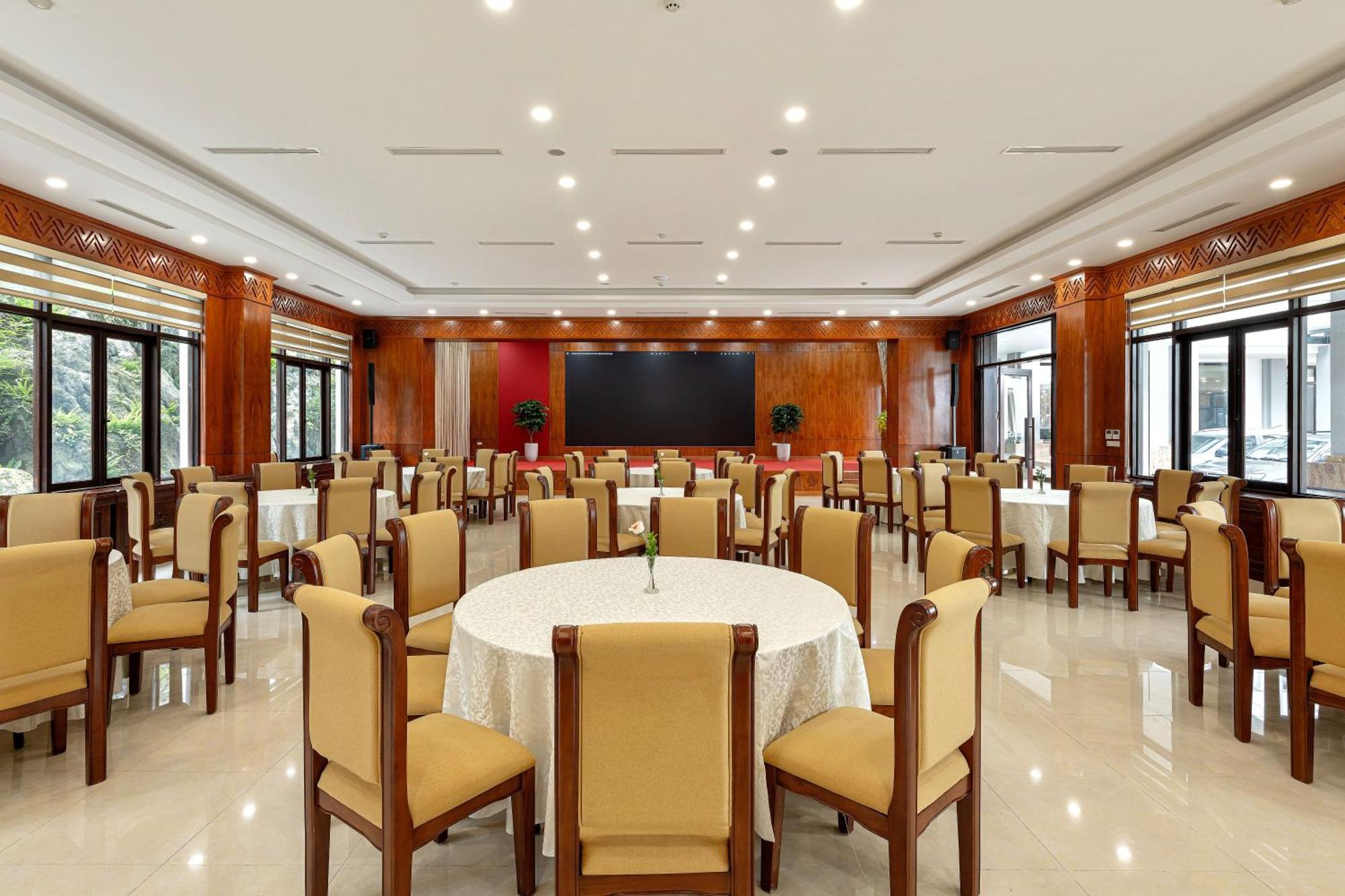 Sapa Green Forest Hotel & Convention Екстер'єр фото